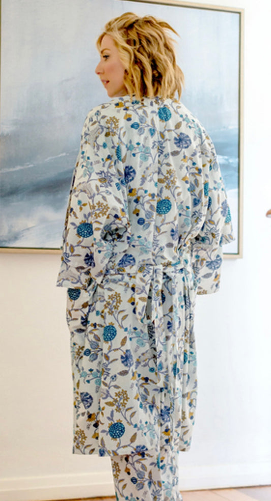 Janine Blue and White Floral Kimono