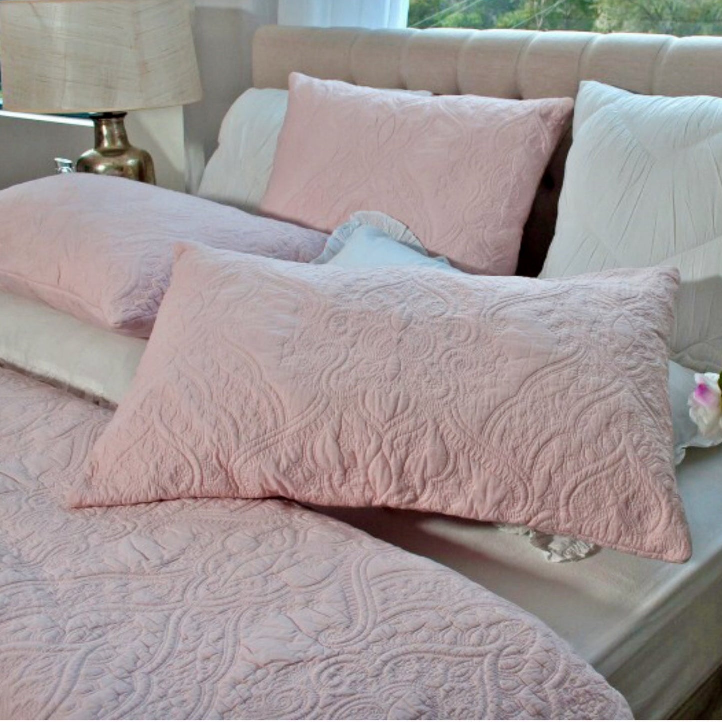 Damask Pink Quilt and Pillowcase Set